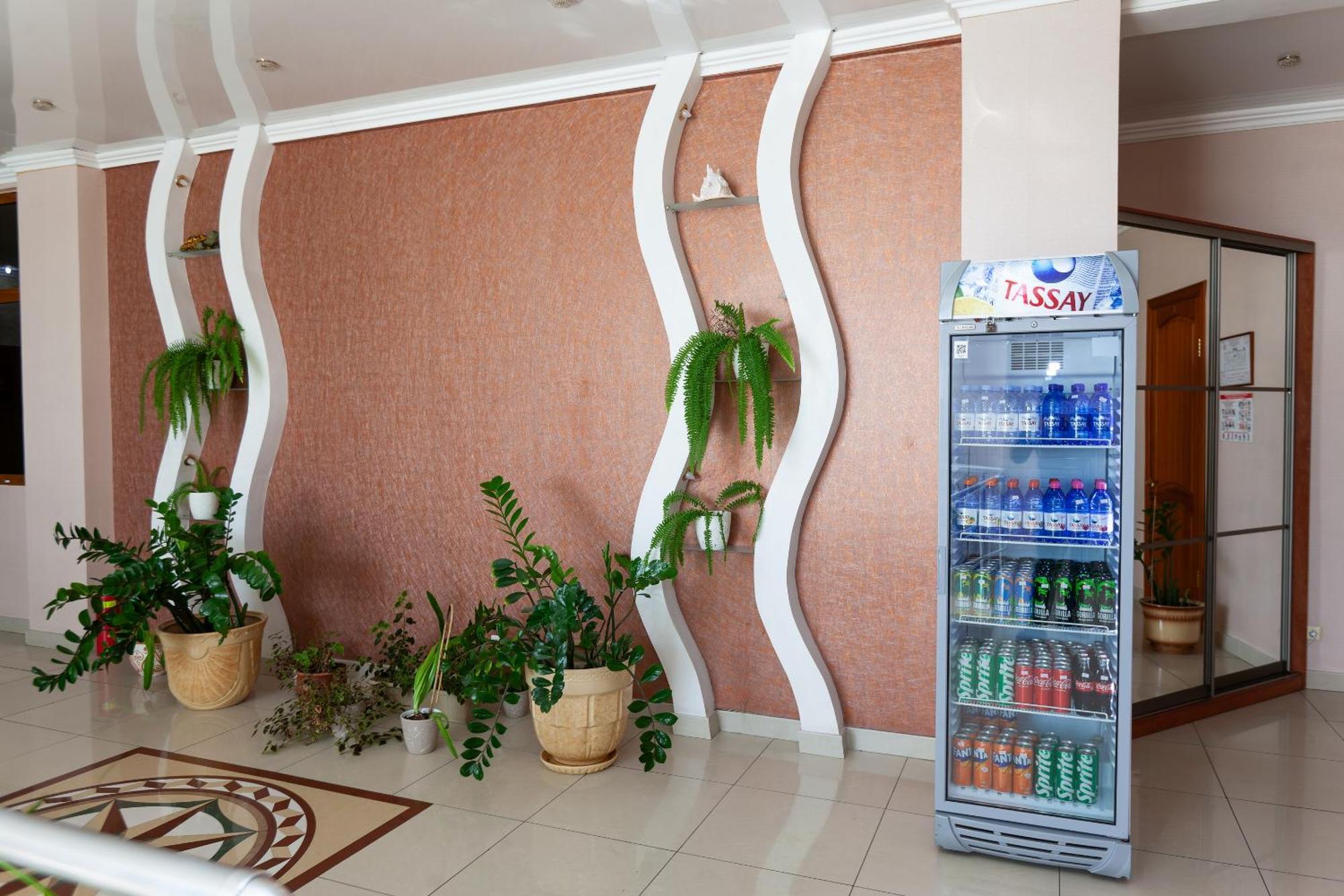 Respect Hotel Pavlodar Buitenkant foto