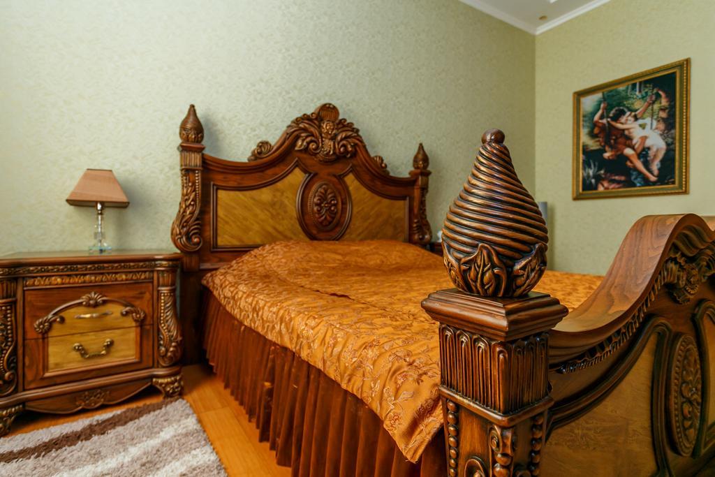 Respect Hotel Pavlodar Buitenkant foto