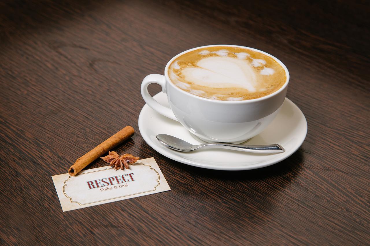 Respect Hotel Pavlodar Buitenkant foto